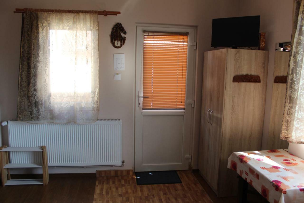 Kovacs Guesthouse براد المظهر الخارجي الصورة