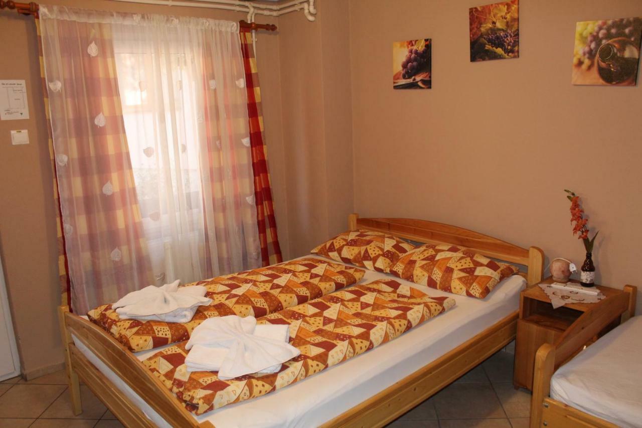 Kovacs Guesthouse براد المظهر الخارجي الصورة