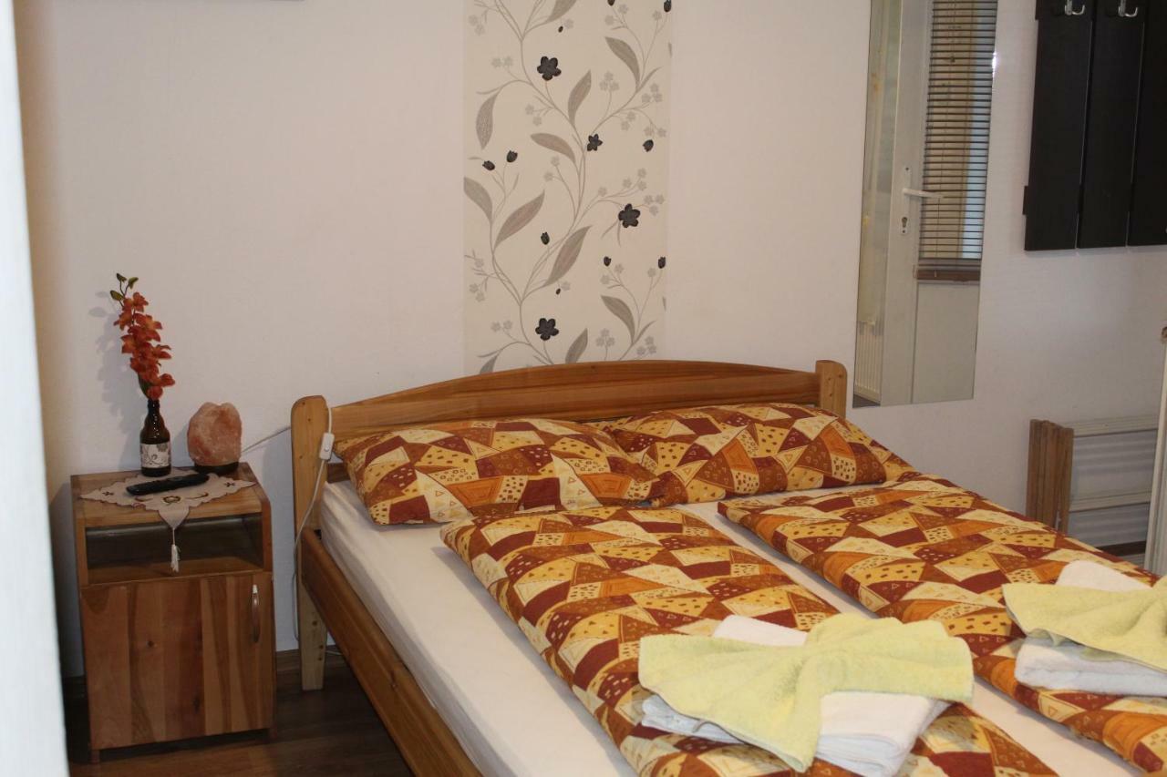 Kovacs Guesthouse براد المظهر الخارجي الصورة